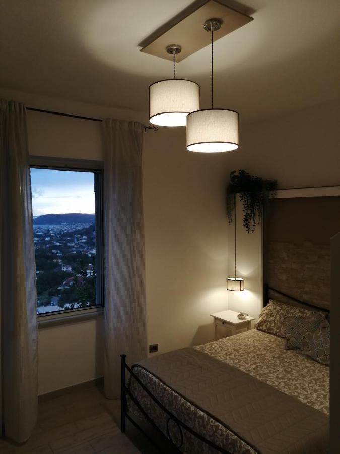 Prima Stella Tourist Rooms Minturno Bagian luar foto